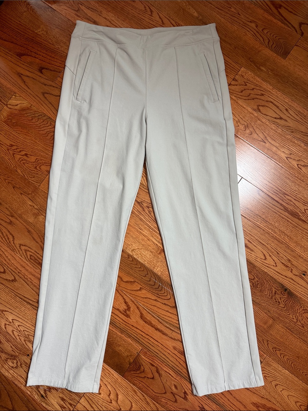 Athleta Cream PinTuck Pants